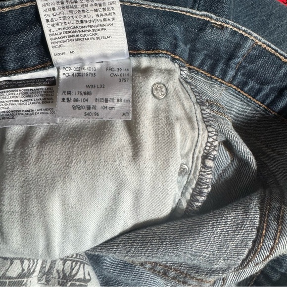 Levi's Relaxed Fit Dark Blue Jeans - Picture 8 of 8